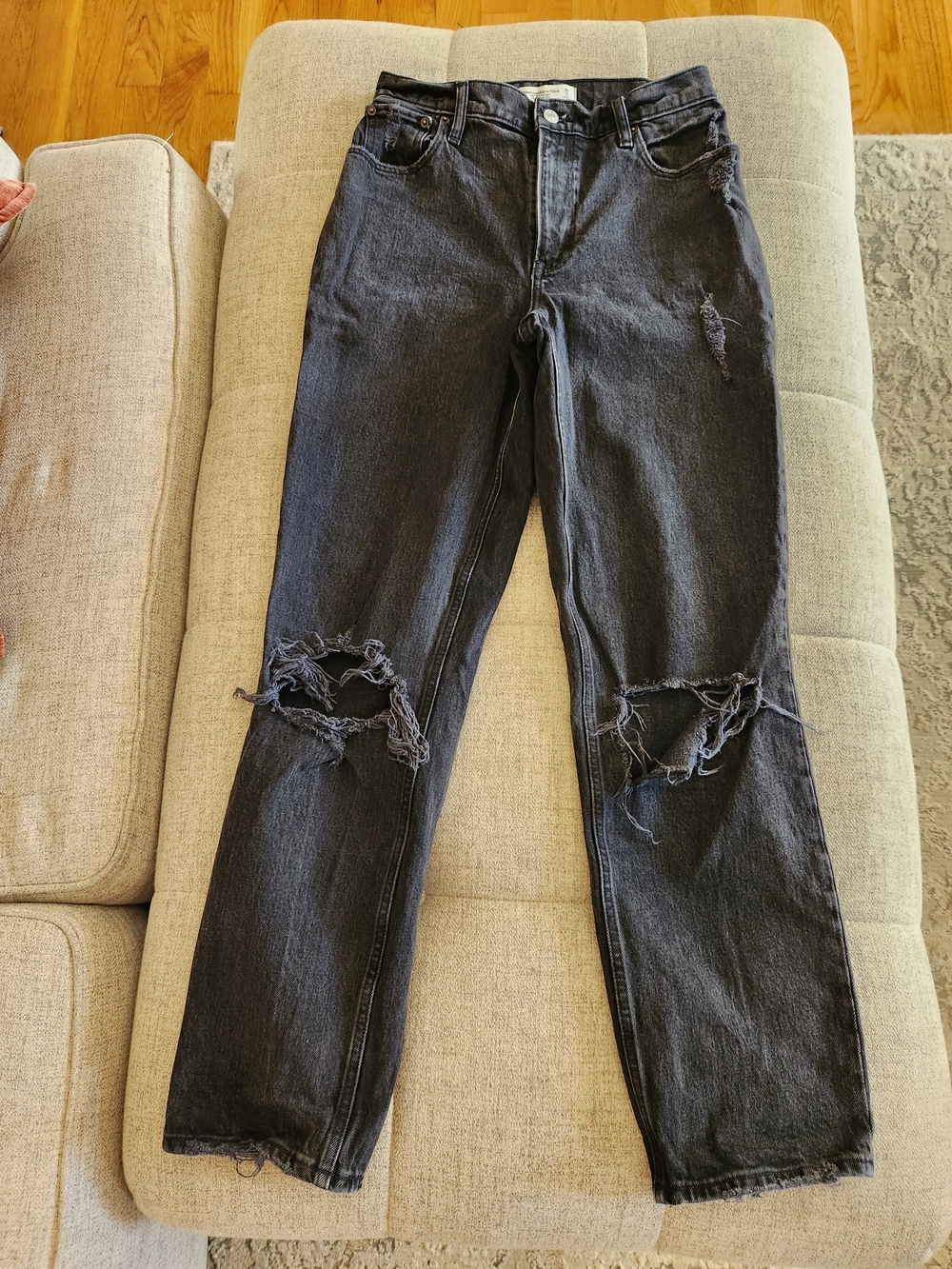 Abercrombie & Fitch Black 90's Straight Ultra High Rise Size 6